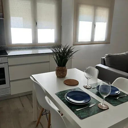 My Beach's Nascente Apartment *